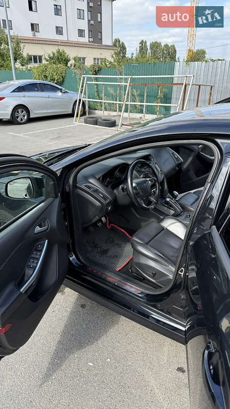 Хэтчбек Ford Focus 2013 в Киеве