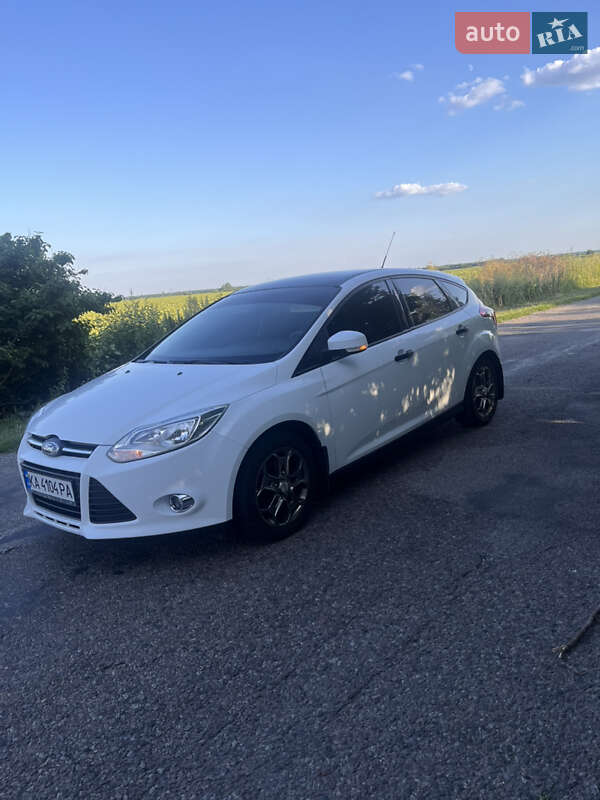 Хэтчбек Ford Focus 2012 в Киеве