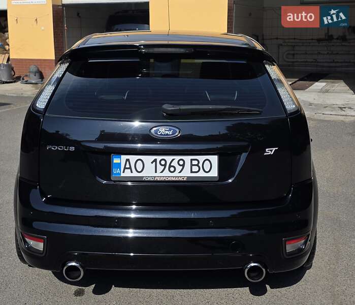 Хэтчбек Ford Focus 2007 в Ужгороде