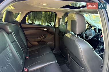 Седан Ford Focus 2015 в 
