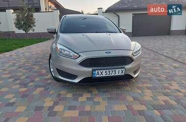Седан Ford Focus 2015 в 