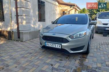Седан Ford Focus 2015 в 