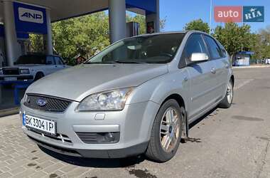 Хэтчбек Ford Focus 2007 в 