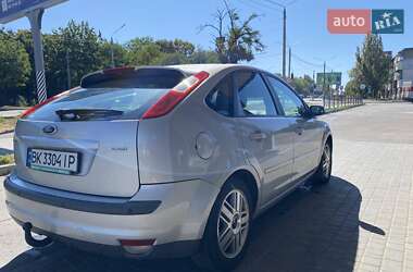 Хэтчбек Ford Focus 2007 в 