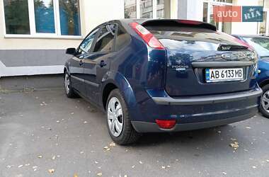 Хэтчбек Ford Focus 2004 в 