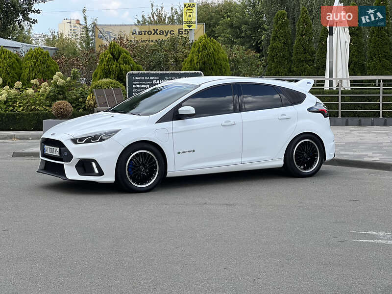 Хэтчбек Ford Focus 2018 в Киеве фото 3 Хэтчбек Ford Focus 2018 в Киеве