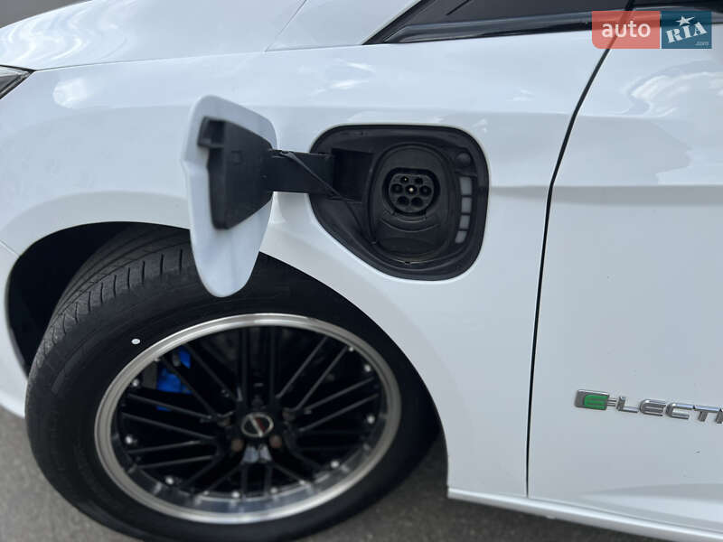 Хэтчбек Ford Focus 2018 в Киеве фото 7 Хэтчбек Ford Focus 2018 в Киеве