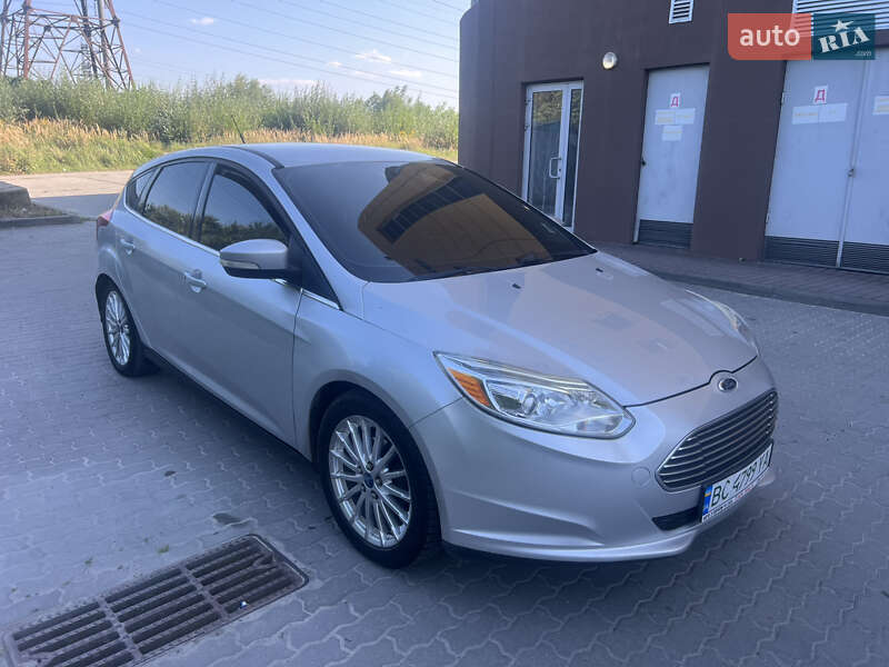 Хэтчбек Ford Focus 2011 в Львове фото 4 Хэтчбек Ford Focus 2011 в Львове