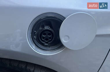 Хэтчбек Ford Focus 2011 в 