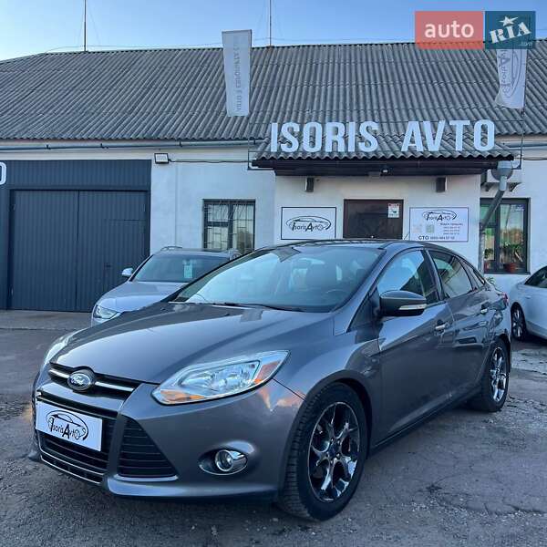 Седан Ford Focus 2014 в 