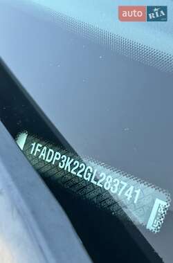Хэтчбек Ford Focus 2016 в 