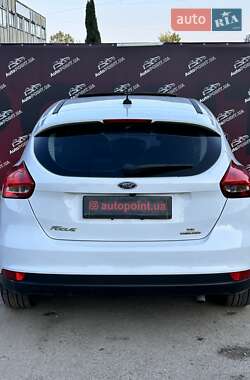 Хэтчбек Ford Focus 2016 в 