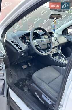 Хэтчбек Ford Focus 2016 в 