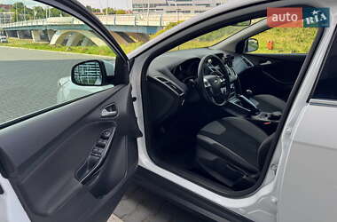 Хэтчбек Ford Focus 2013 в 