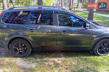 Универсал Ford Focus 2008 в Глухове
