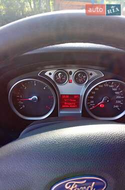 Универсал Ford Focus 2008 в Глухове
