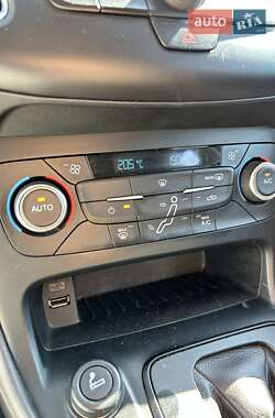 Универсал Ford Focus 2015 в 