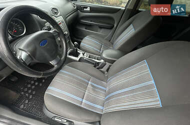 Хэтчбек Ford Focus 2008 в 