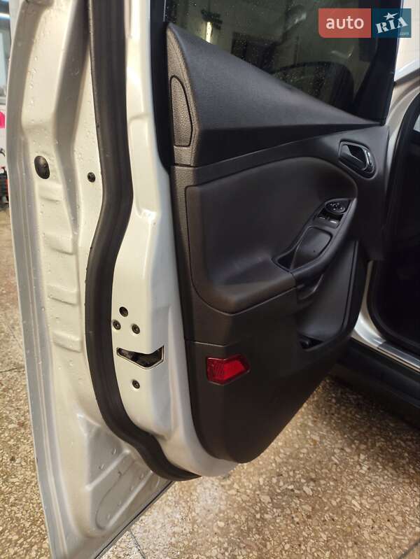 Седан Ford Focus 2015 в Харькове фото 19 Седан Ford Focus 2015 в Харькове