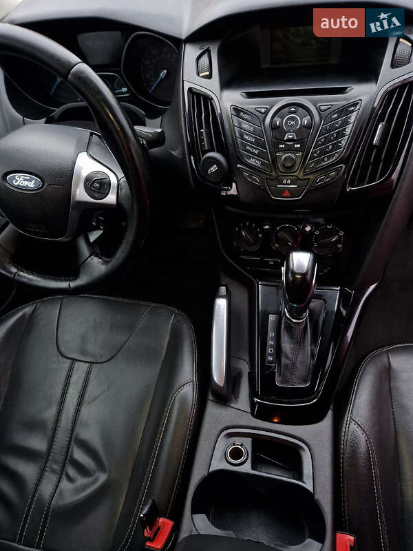 Седан Ford Focus 2013 в Киеве фото 7 Седан Ford Focus 2013 в Киеве