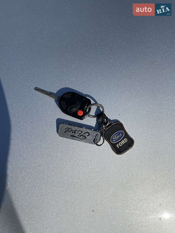 Седан Ford Focus 2015 в Черкасах