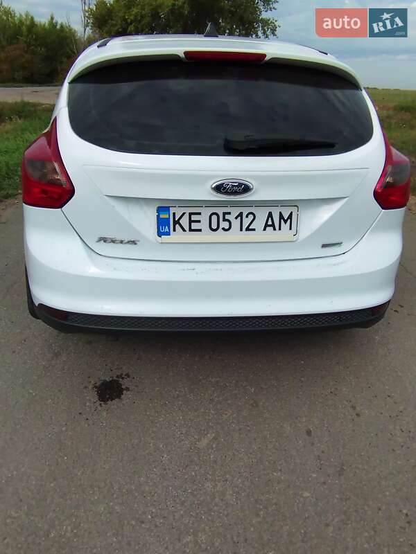 Хетчбек Ford Focus 2013 в Дніпрі