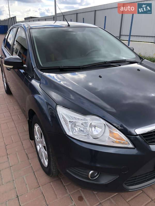 Хэтчбек Ford Focus 2010 в Полтаве фото 12 Хэтчбек Ford Focus 2010 в Полтаве
