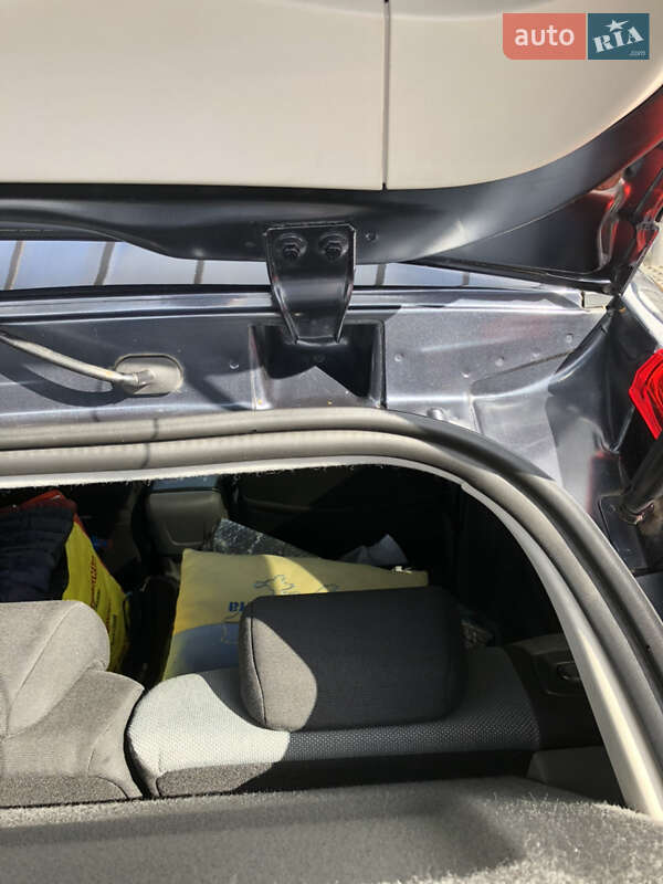 Хэтчбек Ford Focus 2010 в Полтаве фото 37 Хэтчбек Ford Focus 2010 в Полтаве