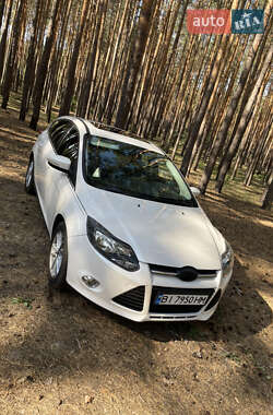 Хэтчбек Ford Focus 2012 в Полтаве
