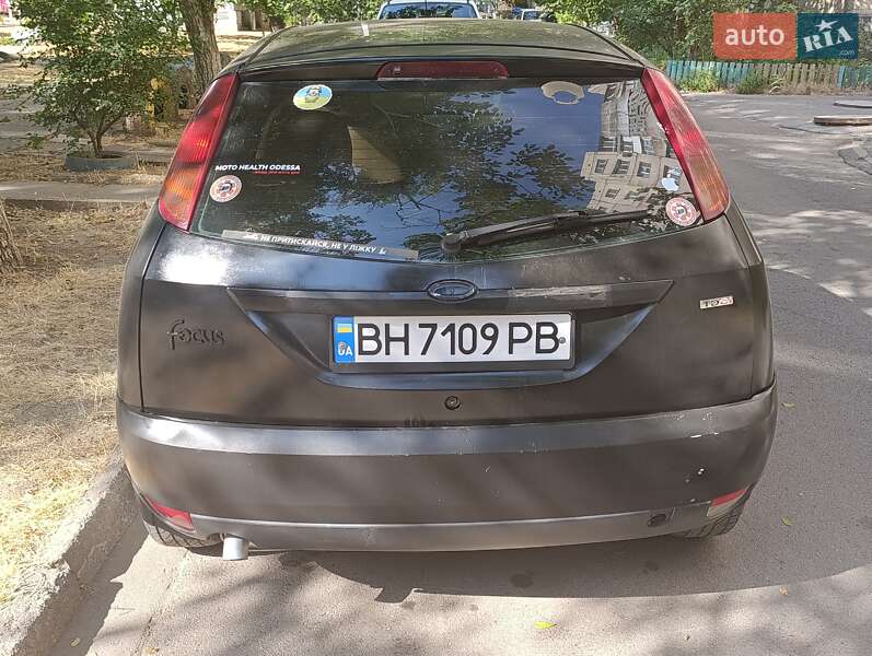 Хэтчбек Ford Focus 2001 в Одессе