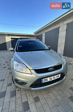 Универсал Ford Focus 2010 в 