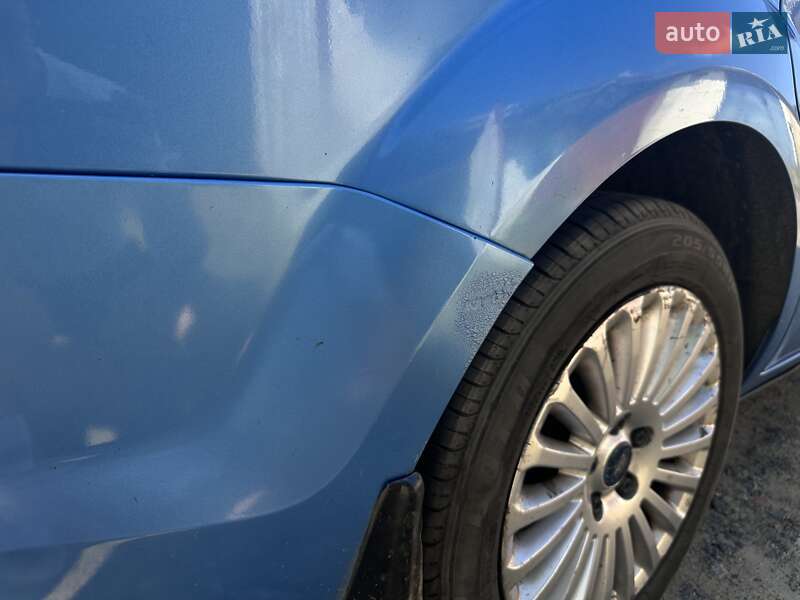 Универсал Ford Focus 2010 в Нетешине