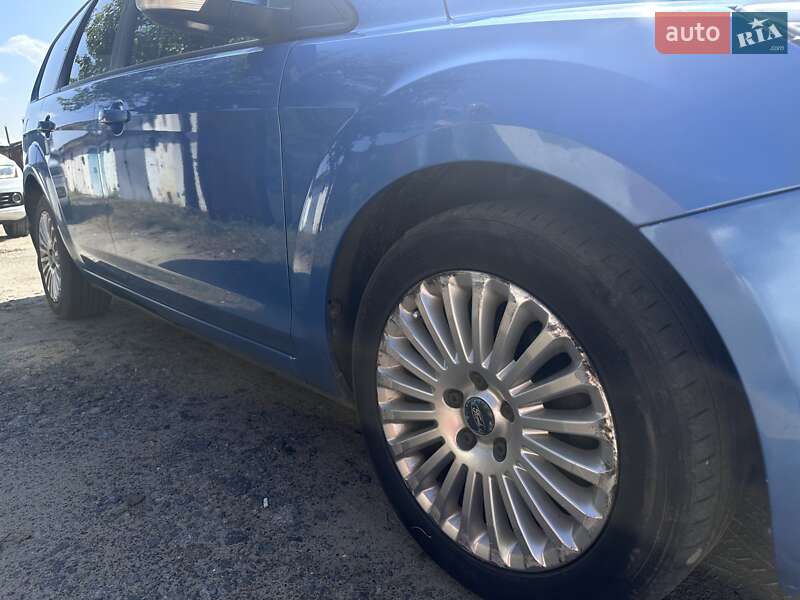 Универсал Ford Focus 2010 в Нетешине