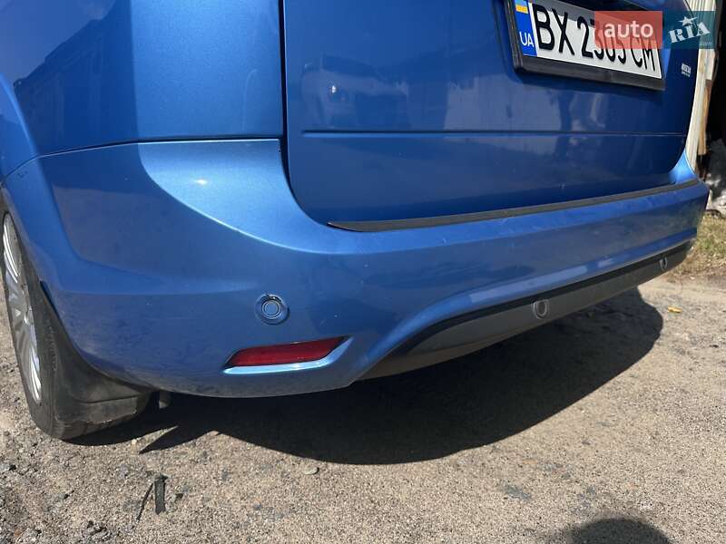 Универсал Ford Focus 2010 в Нетешине
