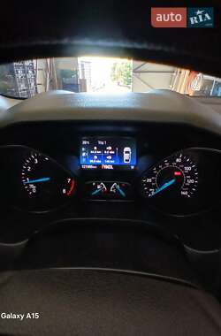 Седан Ford Focus 2018 в 