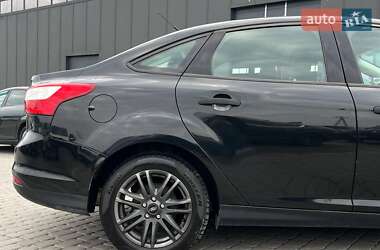Седан Ford Focus 2013 в 