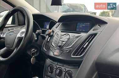 Седан Ford Focus 2013 в 