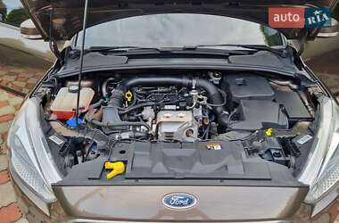 Хэтчбек Ford Focus 2016 в 