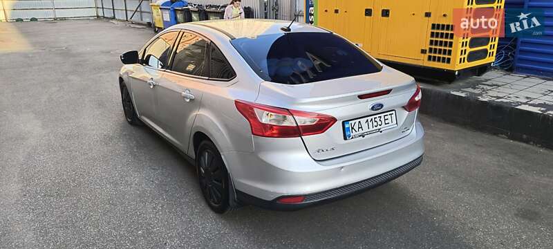 Седан Ford Focus 2013 в Киеве