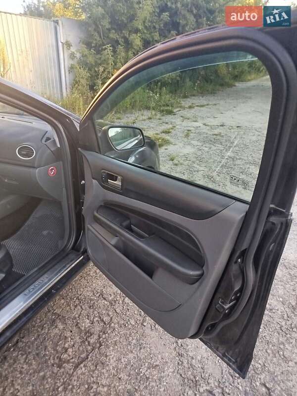 Универсал Ford Focus 2005 в Киеве фото 7 Универсал Ford Focus 2005 в Киеве