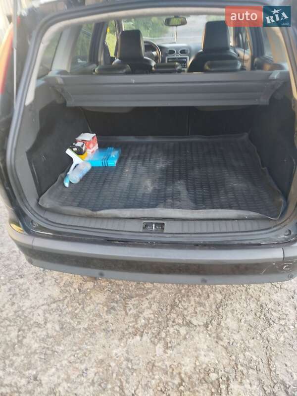 Универсал Ford Focus 2005 в Киеве фото 12 Универсал Ford Focus 2005 в Киеве