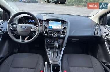 Хэтчбек Ford Focus 2017 в 