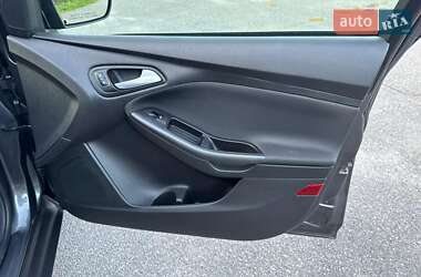 Хэтчбек Ford Focus 2017 в 