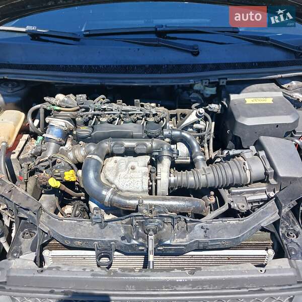 Хетчбек Ford Focus 2006 в Тлумачі