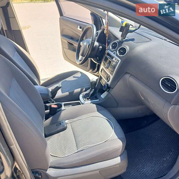 Хетчбек Ford Focus 2006 в Тлумачі