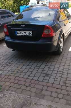 Седан Ford Focus 2005 в 