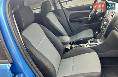 Хетчбек Ford Focus 2010 в 
