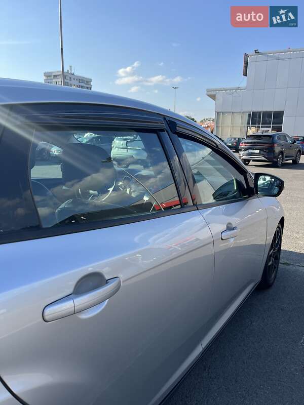 Хэтчбек Ford Focus 2016 в Львове фото 11 Хэтчбек Ford Focus 2016 в Львове