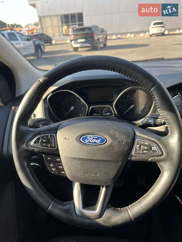 Хэтчбек Ford Focus 2016 в Львове фото 24 Хэтчбек Ford Focus 2016 в Львове