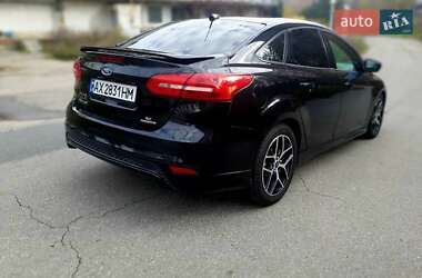 Седан Ford Focus 2015 в 